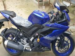 YAMAHA R15 V3